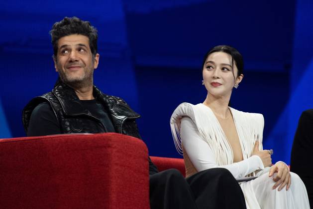 Berlinale Closing Ceremony Nabil Ayouch and Fan Bingbing attending the Closing Ceremony for the 75th Berlin International Film Festival (Berlinale) in Berlin, Germany, on February 22, 2025. Photo by Aurore Marechal ABACAPRESS.COM Berlin Germany  Copyright: xMarechalxAurore ABACAx