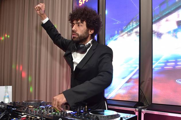 73.VBKI Ball Berlin DJ Noah Becker an Turntables, VBKI späti beim 73. VBKI Ball im Hotel Intercontinental zur 75.ten Berlinale in Berlin, am 17.02.2025 Photopress Mueller