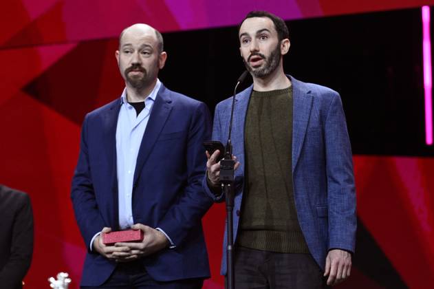 Lance Kramer and Brandon Kramer with the Berlinale Documentary Award for Holding Liat at the Closing Ceremony and Award Ceremony at the Berlinale 2025 75 Berlin International Film Festival in the Berlinale Palast Berlin, 22 02 2025 Foto:xN.xKubelkax xFuturexImagex closing_berlinale_5464
