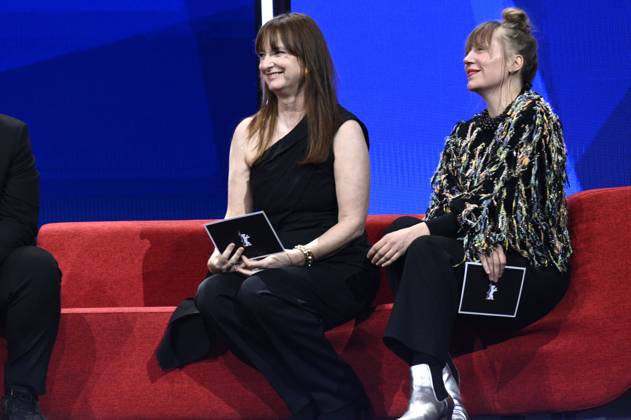 Bina Daigeler and Amy Nicholson at the Closing Ceremony with Award Ceremony at the Berlinale 2025 75 Berlin International Film Festival in the Berlinale Palast Berlin, 22 02 2025 Foto:xN.xKubelkax xFuturexImagex closing_berlinale_5469