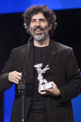 Ivan Fund with the Silver Bear Jury Prize for El mensaje The Message at the Closing Ceremony with Award Ceremony at the Berlinale 2025 75 Berlin International Film Festival at the Berlinale Palast Berlin, 22 02 2025 Foto:xN.xKubelkax xFuturexImagex closing_berlinale_5492