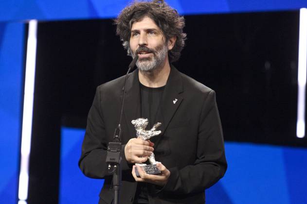 Ivan Fund with the Silver Bear Jury Prize for El mensaje The Message at the Closing Ceremony with Award Ceremony at the Berlinale 2025 75 Berlin International Film Festival at the Berlinale Palast Berlin, 22 02 2025 Foto:xN.xKubelkax xFuturexImagex closing_berlinale_5494