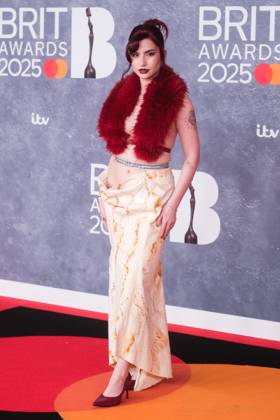 The BRIT Awards, 2025 Red Carpet Arrivals on Saturday 1 March 2025 Abby Roberts seen at the The BRIT Awards, 2025 Red Carpet Arrivals on Saturday 1 March 2025 at Intercontinental Hotel O2, London. . Picture, Credit:Julie Edwards Avalon UK, Greenwich, London, Intercontinental Hotel O2  Copyright: xJuliexEdwardsx xAvalonx 0970635436