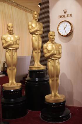 March 1, 2025, Hollywood, California, USA: Oscar statuettes are position in preparations on the Red Carpet on Saturday March 1, 2025 at the Dolby Theater in Los Angeles, California for the upcoming 97th Academy Awards. JAVIER ROJAS PI Hollywood USA - ZUMAp124 20250301_zaa_p124_004 Copyright: xJavierxRojasx