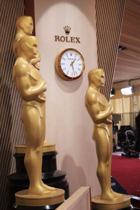 March 1, 2025, Hollywood, California, USA: Oscar statuettes are position in preparations on the Red Carpet on Saturday March 1, 2025 at the Dolby Theater in Los Angeles, California for the upcoming 97th Academy Awards. JAVIER ROJAS PI Hollywood USA - ZUMAp124 20250301_zaa_p124_005 Copyright: xJavierxRojasx