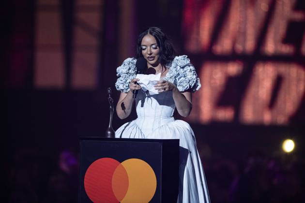 JADE being presented the BRIT Award for Pop Act at the 2025 BRIT Awards at The O2 Arena, London on 1 March 2025 JADE being presented the BRIT Award for Pop Act at the 2025 BRIT Awards at The O2 Arena, London on 1 March 2025 JADE (Jade Thirlwall) is an English singer. Her music career began at the age of 15, when she auditioned for The X Factor UK on three occasions before rising to prominence as a member of the girl group Little Mix. Formed during the show s eighth series in ˜11, they became the first group to win the competition. She signed a solo record deal with RCA Records in ˜22, and released her debut single, Angel of My Dreams , in ˜24 to critical and commercial success., Credit:Dafydd Owen Avalon The O2, Greater London, Lo Copyright: xDafyddxOwenx xAvalonx 0970778229
