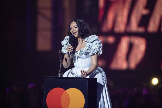 JADE being presented the BRIT Award for Pop Act at the 2025 BRIT Awards at The O2 Arena, London on 1 March 2025 JADE being presented the BRIT Award for Pop Act at the 2025 BRIT Awards at The O2 Arena, London on 1 March 2025 JADE (Jade Thirlwall) is an English singer. Her music career began at the age of 15, when she auditioned for The X Factor UK on three occasions before rising to prominence as a member of the girl group Little Mix. Formed during the show s eighth series in ˜11, they became the first group to win the competition. She signed a solo record deal with RCA Records in ˜22, and released her debut single, Angel of My Dreams , in ˜24 to critical and commercial success., Credit:Dafydd Owen Avalon The O2, Greater London, Lo Copyright: xDafyddxOwenx xAvalonx 0970778247