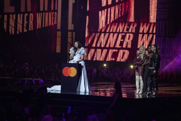 JADE being presented the BRIT Award for Pop Act at the 2025 BRIT Awards at The O2 Arena, London on 1 March 2025 JADE being presented the BRIT Award for Pop Act at the 2025 BRIT Awards at The O2 Arena, London on 1 March 2025 JADE (Jade Thirlwall) is an English singer. Her music career began at the age of 15, when she auditioned for The X Factor UK on three occasions before rising to prominence as a member of the girl group Little Mix. Formed during the show s eighth series in ˜11, they became the first group to win the competition. She signed a solo record deal with RCA Records in ˜22, and released her debut single, Angel of My Dreams , in ˜24 to critical and commercial success., Credit:Dafydd Owen Avalon The O2, Greater London, Lo Copyright: xDafyddxOwenx xAvalonx 0970778418