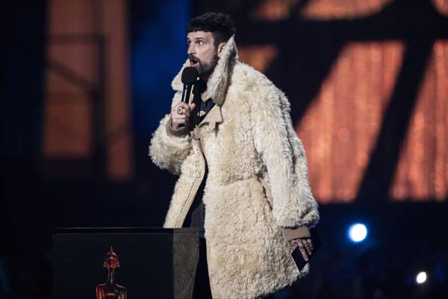 Sergio Lorenzo Serge Pizzorno of Kasabian presenting an award at the 2025 BRIT awards ceremony, O2 Arena, London, on 1 March 2025 Sergio Lorenzo Serge Pizzorno of Kasabian presenting an award at the 2025 BRIT awards ceremony, O2 Arena, London, on 1 March 2025, Credit:Dafydd Owen Avalon The O2, Greater London, London  Copyright: xDafyddxOwenx xAvalonx 0970779775