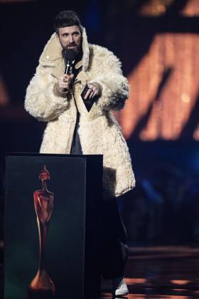 Sergio Lorenzo Serge Pizzorno of Kasabian presenting an award at the 2025 BRIT awards ceremony, O2 Arena, London, on 1 March 2025 Sergio Lorenzo Serge Pizzorno of Kasabian presenting an award at the 2025 BRIT awards ceremony, O2 Arena, London, on 1 March 2025, Credit:Dafydd Owen Avalon The O2, Greater London, London  Copyright: xDafyddxOwenx xAvalonx 0970779892