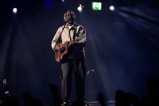 Myles Smith performing live at the 2025 BRIT awards ceremony, O2 Arena, London, on 1 March 2025 Myles Smith performing live at the 2025 BRIT awards ceremony, O2 Arena, London, on 1 March 2025 Myles Smith is a British singer and songwriter from Luton. He is best known for his ˜24 singles Stargazing and Nice to Meet You . Smith began posting on TikTok and in the fall of ˜22, a clip posted caught the attention of his future manager. To date he™s released two EP™s. He™s the winner of this year™s Rising Star BRIT Award., Credit:Dafydd Owen Avalon The O2, Greater London, London Copyright: xDafyddxOwenx xAvalonx 0970789067