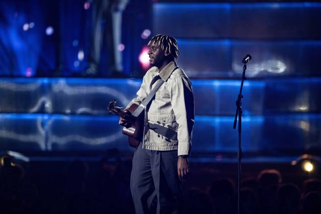 Myles Smith performing live at the 2025 BRIT awards ceremony, O2 Arena, London, on 1 March 2025 Myles Smith performing live at the 2025 BRIT awards ceremony, O2 Arena, London, on 1 March 2025 Myles Smith is a British singer and songwriter from Luton. He is best known for his ˜24 singles Stargazing and Nice to Meet You . Smith began posting on TikTok and in the fall of ˜22, a clip posted caught the attention of his future manager. To date he™s released two EP™s. He™s the winner of this year™s Rising Star BRIT Award., Credit:Dafydd Owen Avalon The O2, Greater London, London Copyright: xDafyddxOwenx xAvalonx 0970789193