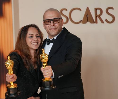 Shirin Rohani and Hossein Molayemi of In the Shadow of the Cypress celebrate their Oscar for best animated short film during the 97th Academy Awards in the Hollywood section of Los Angeles on Sunday, March 2, 2025.  LAP20250302110 PATxBENIC