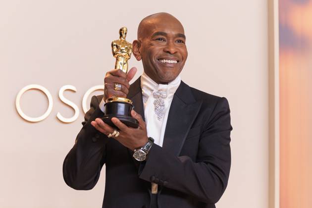 March 2, 2025, Hollywood, California, USA: Paul Tazewell, winner of the Best Costume Design award for Ã¢â‚¬oeWickedÃ¢â‚¬Â, poses in the press room of the 97th Annual Academy Awards on Sunday March 2, 2025 at the Dolby Theater in Hollywood, California. BURT HARRIS BNS PI Hollywood USA - ZUMAp124 20250302_zaa_p124_340 Copyright: xBurtxHarrisx