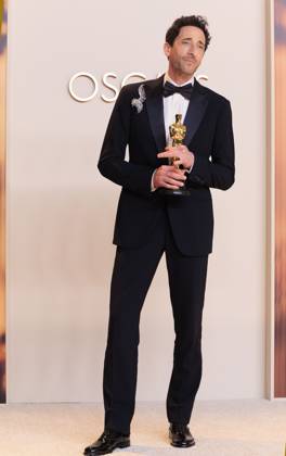 March 2, 2025, Hollywood, California, USA: Adrien Brody, winner of the Best Actor in a Leading Role award for Ã¢â‚¬oeThe BrutalistÃ¢â‚¬Â, poses in the press room of the 97th Annual Academy Awards on Sunday March 2, 2025 at the Dolby Theater in Hollywood, California. BURT HARRIS BNS PI Hollywood USA - ZUMAp124 20250302_zaa_p124_381 Copyright: xBurtxHarrisx