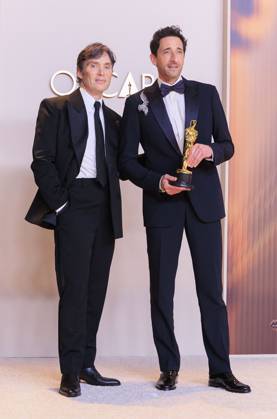 March 2, 2025, Hollywood, California, USA: Adrien Brody (R), winner of the Best Actor in a Leading Role for Ã¢â‚¬oeThe BrutalistÃ¢â‚¬Â, poses in the press room of the 97th Annual Academy Awards on Sunday March 2, 2025 at the Dolby Theater in Hollywood, California. BURT HARRIS BNS PI Hollywood USA - ZUMAp124 20250302_zaa_p124_396 Copyright: xBurtxHarrisx