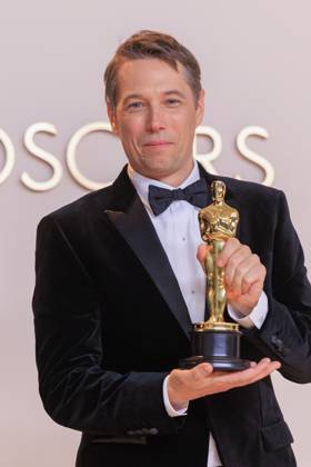 March 2, 2025, Hollywood, California, USA: Sean Baker, winner of the Best Film Editing for Ã¢â‚¬oeAnoraÃ¢â‚¬Â, poses in the press room of the 97th Annual Academy Awards on Sunday March 2, 2025 at the Dolby Theater in Hollywood, California. BURT HARRIS BNS PI Hollywood USA - ZUMAp124 20250302_zaa_p124_452 Copyright: xBurtxHarrisx