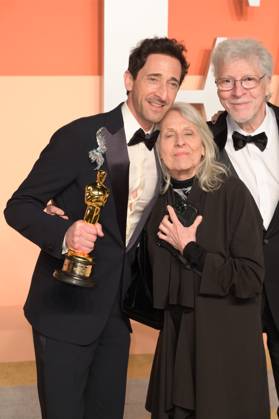 Vanity Fair Oscar Party 2025 - Los Angeles, USA Los Angeles, CA. 02MAR2025: Adrien Brody, Sylvia Plachy & Elliot Brody at the Vanity Fair Oscar Party. Los Angeles CA USA  Copyright: xPaulxSmith Featureflashx