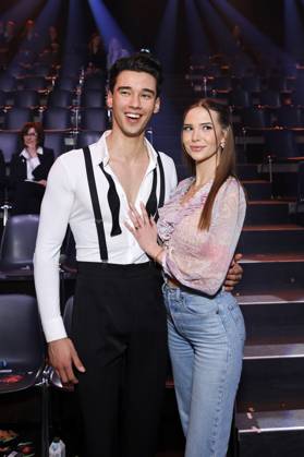 Professional golfer Diego Pooth and his girlfriend model Louisa Büscher at the 18th season of the RTL dance show Lets Dance in the Coloneum Cologne, 07 03 2025 NRW Germany Copyright: xChristophxHardtx