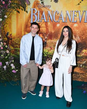 Milan, Photocall for the premiere of the Disney film Snow White Milan, Photocall for the premiere of the Disney film Snow White In the photo: Stefano Sensi with his wife Giulia Amodio and daughter Ludovica Milan  Copyright: xIPA ABACAx