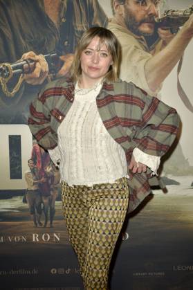Hanna Plaß at the special screening of the movie Eden in the Astor Film Lounge Berlin, 20 03 2025 Foto:xM.xBehrensx xFuturexImagex eden_5336