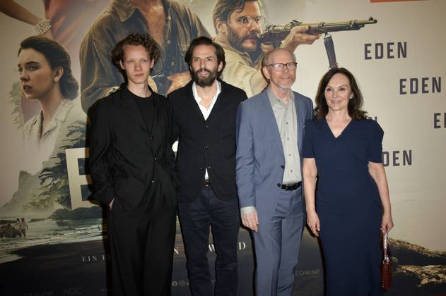 Felix Kammerer, Quirin Berg, Ron Howard and Jasna Vavra at the special screening of the feature film Eden in the Astor Film Lounge Berlin, 20 03 2025 Foto:xM.xBehrensx xFuturexImagex eden_5368