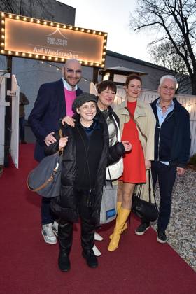 Premiere of Ursli Pfister Ralph Morgenstern, Katharina Thalbach, Andreja Schneider Nadine Schori, Martin Woelffer Arrival at the premiere of Ursli Pfister Peggy March, Mrs. Huggenberger and I Arrival at the Bar jeder Vernunft in Berlin, on 02 04 2025 Photopress Mueller