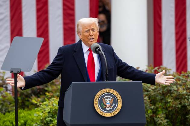 (250402) -- WASHINGTON, April 2, 2025 -- U.S. President Donald Trump delivers remarks on reciprocal tariffs at the Rose Garden of the White House in Washington, D.C., the United States, on April 2, 2025. Amid widespread opposition, U.S. President Donald Trump on Wednesday signed an executive order on the so-called reciprocal tariffs, imposing a 10-percent minimum baseline tariff and higher rates on certain trading partners. ) U.S.-WASHINGTON, D.C.-TRUMP- RECIPROCAL TARIFFS -EXECUTIVE ORDER-SIGNING HuxYousong