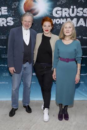 Michael Wittenborn, Sarah Winkenstette, Heidi Kriegeskotte actor director guest on the red carpet at the movie premiere Gruesse vom Mars at Zeise Kinos on April 02, 2025 in Hamburg Hamburg Germany
