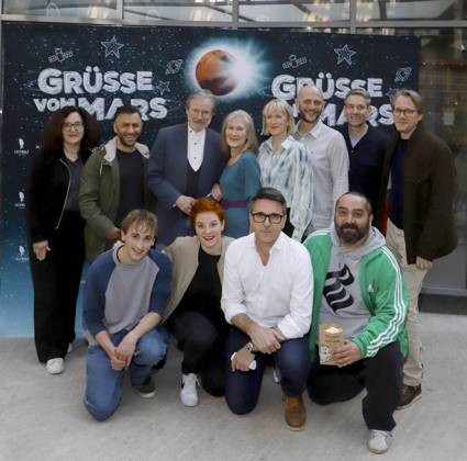 Katrin Mersmann, Cem Ali Gueltekin, Michael Wittenborn, Heidi Kriegeskotte, Anette Unger, Sven Rudat, Sebastian Grusnick, Thomas Moeller, Jona Volkmann, Sarah Winkenstette, Alexander Geisselmann, Kailas Mahadevan as guests on the red carpet at the movie premiere Gruesse vom Mars at Zeise Cinemas on 02 04 2025 in Hamburg Hamburg Germany