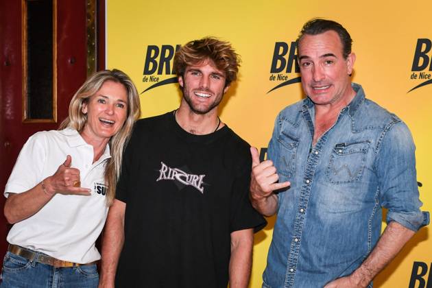 Preview of the film Brice de Nice in Paris FA French actor Jean Dujardin poses for a photo-call with French surfer Justin Becret for the film Brice de Nice at the Grand Rex Cinema in Paris, on April 6, 2025. Photo by Firas Abdullah ABACAPRESS.COM Paris Ile-de-France France  Copyright: xAbdullahxFiras ABACAx