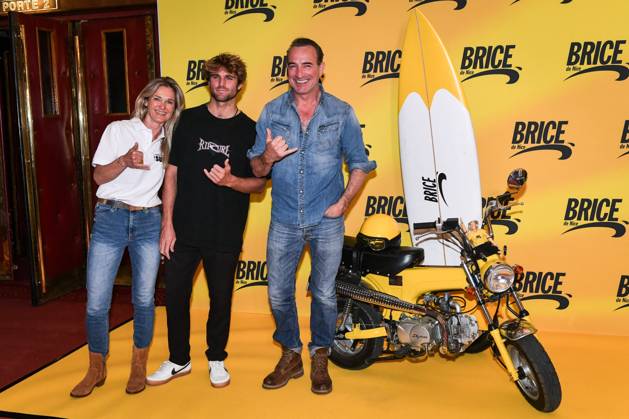 Preview of the film Brice de Nice in Paris FA French actor Jean Dujardin poses for a photo-call with French surfer Justin Becret for the film Brice de Nice at the Grand Rex Cinema in Paris, on April 6, 2025. Photo by Firas Abdullah ABACAPRESS.COM Paris Ile-de-France France  Copyright: xAbdullahxFiras ABACAx