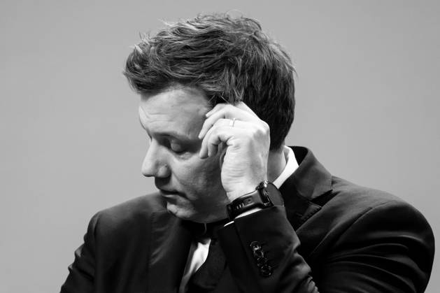 SPD party leader Lars Klingbeil during a press conference on the agreement on a coalition agreement in the Paul Löbe House in Berlin on April 9, 2025 CDU, CSU and SPD announce success in coalition negotiations