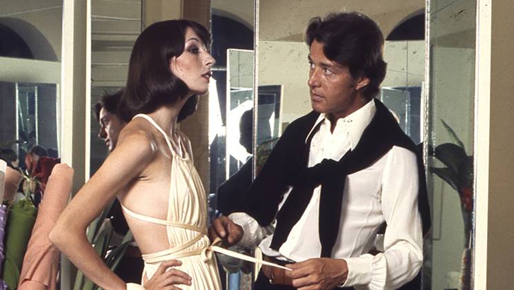 Halston (2019) - filmstill Anjelica Huston and Halston Halston (2019) - - - EDITORIAL USE ONLY Copyright: xBerryBerensonPerkinsx