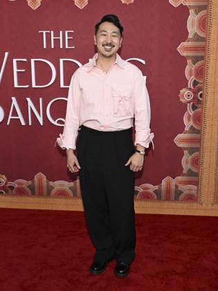 April 14, 2025, Los Angeles, California, USA: Andrew Ahn attends The Wedding Banquet Los Angeles Premiere. Los Angeles USA - ZUMAb173 20250414_aap_b173_013 Copyright: xBillyxBennightx