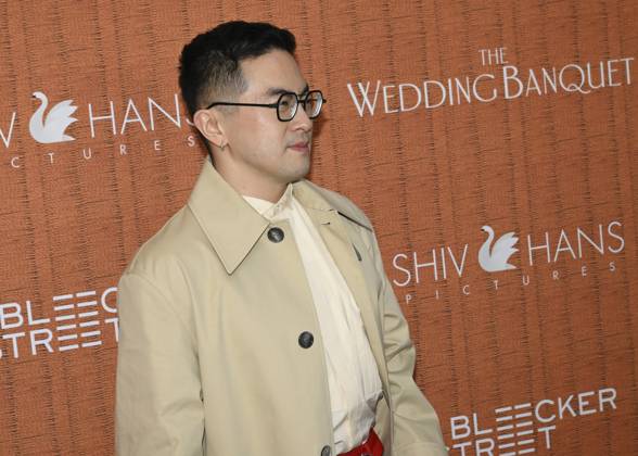 April 14, 2025, Los Angeles, California, USA: Bowen Yang attends The Wedding Banquet Los Angeles Premiere. Los Angeles USA - ZUMAb173 20250414_aap_b173_041 Copyright: xBillyxBennightx