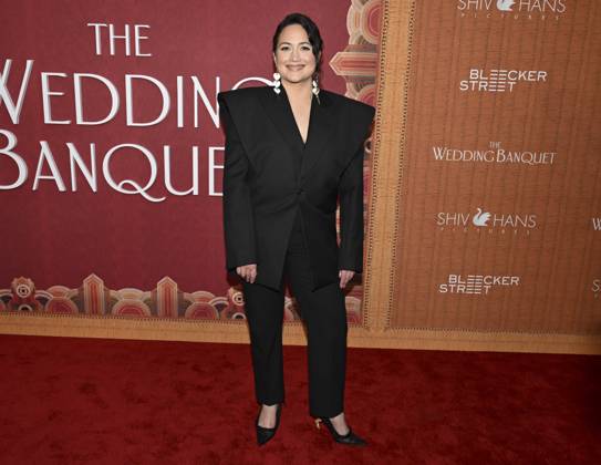 April 14, 2025, Los Angeles, California, USA: Lily Gladstone attends The Wedding Banquet Los Angeles Premiere. Los Angeles USA - ZUMAb173 20250414_aap_b173_056 Copyright: xBillyxBennightx