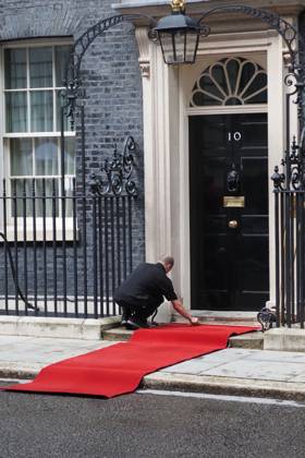 French President Emmanuel Macron visits UK PM Boris Johnson 10 Downing Street, London, UK - 18 June 2020. French President Emmanuel Macron in London to mark the 80th anniversary of Charles de GaulleÕs radio appeal to his countrymen to resist Nazi occupation, and to discuss Brexit with British Prime Minister Boris Johnson. London, England, UK on June 18, 2020. CAP JOR JOR London Greater London Great Britain Copyright: xNilsxJorgensen CapitalxPicturesx