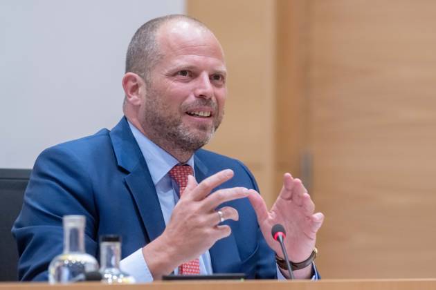 Minister of Defence and Foreign Trade Theo Francken is pictured during a session of the parliamentary commission for National Defense, at the Federal Parliament in Brussels, Wednesday 23 April 2025. Current affairs debates on the defence budget, the purchase of new F-35s and the European Defence Summit and Ukraine. JONASxROOSENS 121623222