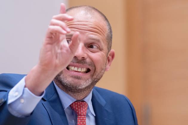 Minister of Defence and Foreign Trade Theo Francken is pictured during a session of the parliamentary commission for National Defense, at the Federal Parliament in Brussels, Wednesday 23 April 2025. Current affairs debates on the defence budget, the purchase of new F-35s and the European Defence Summit and Ukraine. JONASxROOSENS 121623235