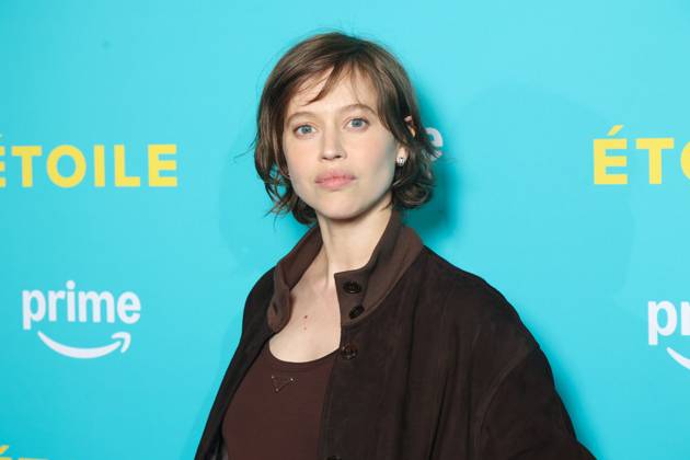 Amazon Prime Video series Etoile premiere at the Bourbon Gallery Celebrities arrive on the red carpet Avant premiere de la serie Etoile dAmazon Prime Video a la galerie Bourbon Celebrities arrive on the red carpet Lou de Laage Amazon Prime Video series Etoile premiere at the Bourbon Gallery Celebrities arrive on the red carpet Preview of the Amazon Prime Video series Etoile at the Bourbon gallery 443321 2025 04 23 Paris France  Copyright: xSebastienxFremontx xStarfacex STAR_443321_012