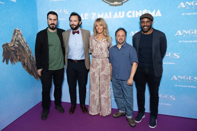 Anges & Cie Paris Film Premiere Simon Astier, Julien Pestel, Elodie Fontan, Romain Lancry, Loup-Denis Elion attends Anges & Cie Paris Film Premiere at Publicis Cinemas on April 29, 2025 in Paris, France. Photo by Nasser Berzane ABACAPRESS.COM Paris France  Copyright: xBerzanexNasser ABACAx