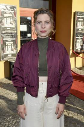 Thea Rasche as a guest on the red carpet at the cinema film premiere Die Vorkosterinnen at Kino Babylon on 05 05 2025 in Berlin Berlin Germany