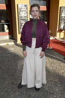 Thea Rasche as a guest on the red carpet at the cinema film premiere Die Vorkosterinnen at Kino Babylon on 05 05 2025 in Berlin Berlin Germany