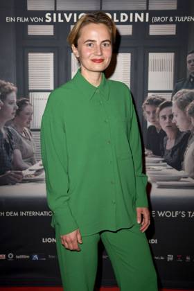 Olga von Luckwald German actress on the red carpet at the movie premiere Die Vorkosterinnen at Kino Babylon on May 05, 2025 in Berlin Berlin Germany