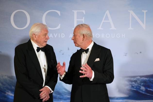 King Charles III attends David Attenborough s film premiere in London, 06 May 2025 London, UK, 06 May 2025: Britain s King Charles III meets broadcaster and biologist David Attenborough as he attends the Ocean with David Attenborough film premiere in London., Credit:Alastair Grant Avalon GBR, London Copyright: xAlastairxGrantx xAvalonx 0995793080