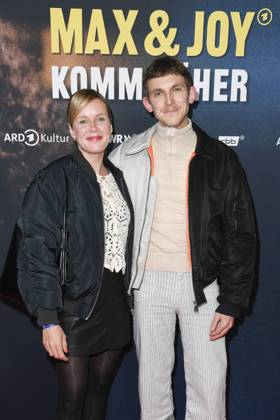 Kim Schnitzer and Joshua Seelenbinder at the premiere of the 3-part ARD documentary film series öMax and Joy komm naeher from 8 5 205 in the ARD Mediathek on 7 05 2025 in the Astor Filmlounge in Berlin ARD documentary series Max Joy komm naeher celebrates premiere in Berlin