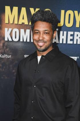 Sekou Neblett, the musician and filmmaker at the premiere of the 3-part ARD documentary film series öMax and Joy komm naeher from 8 5 205 in the ARD Mediathek on 7 05 2025 in the Astor Filmlounge in Berlin ARD documentary series Max Joy komm naeher celebrates premiere in Berlin