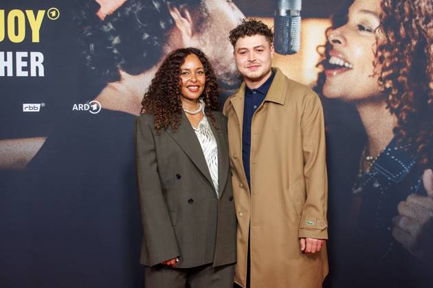 Premiere of the documentary series Max Joy Komm näher Joy Denalane and Isaiah Naledi Herre at the premiere of the documentary series Max Joy Komm näher at the Astor Film Lounge on 07 05 2025 in Berlin Copyright: xEventpressxKochanx
