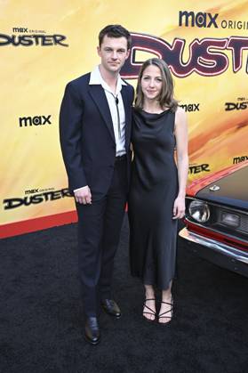 Dan Tracy with wife Cynthia at the premiere of the HBO Max Original series Duster at Universal Studios Universal City, 08 05 2025 Foto:xD.xStarbuckx xFuturexImagex duster_5538